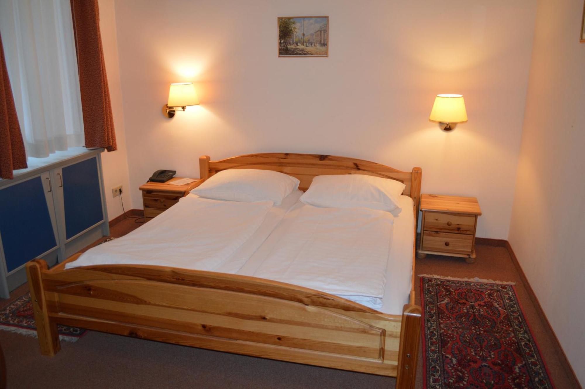 וינה Hotel Pension Walzerstadt חדר תמונה